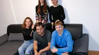  Ekipo Blue Ice so sestavljali (z leve)  Ula Valentič, Eva Pincin, 
Alenka Skvarč, Matija Gašpar in Luka Andolšek.
