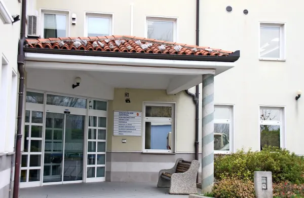 V ajdovskem zdravstvenem domu  zatrjujejo, da se trudijo odpravljati  težave s pomanjkanjem  zdravnikov. 