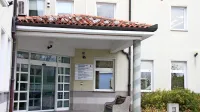 V ajdovskem zdravstvenem domu  zatrjujejo, da se trudijo odpravljati  težave s pomanjkanjem  zdravnikov. 