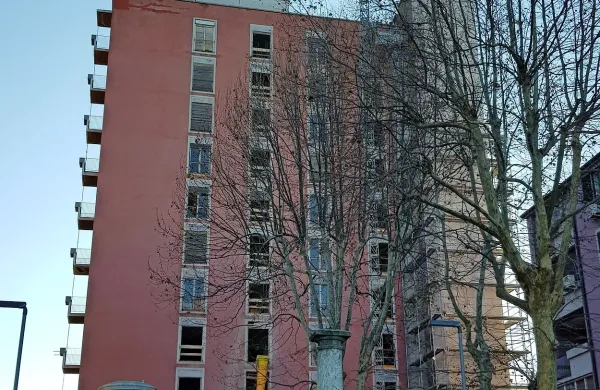 Tomosov blok sredi temeljite prenove