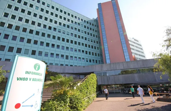 Zoper šempetrsko bolnišnico je 69-letni Ajdovec pred dnevi vložil 
zasebno tožbo zaradi malomarnega zdravljenja.
