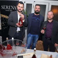 Matej Kralj, Andrej Krmac in Domen Jogan (z leve) s penino anima.