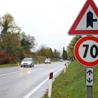 Četudi slovenski vozniki v Italiji omejitve hitrosti ne prekoračijo 
veliko, znesek kazni ni zanemarljiv.