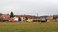 Po hudo poškodovanega najstnika je v soboto popoldne priletel 
vojaški helikopter in ga nato odpeljal v ljubljanski klinični 
center. 