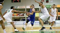 Pred košarkarji Primorske (v modrih dresih) bo ta teden veliko ovir.