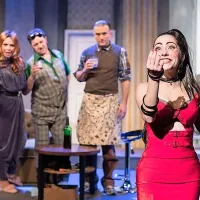 Celjska uprizoritev komedije Profesionalci espe