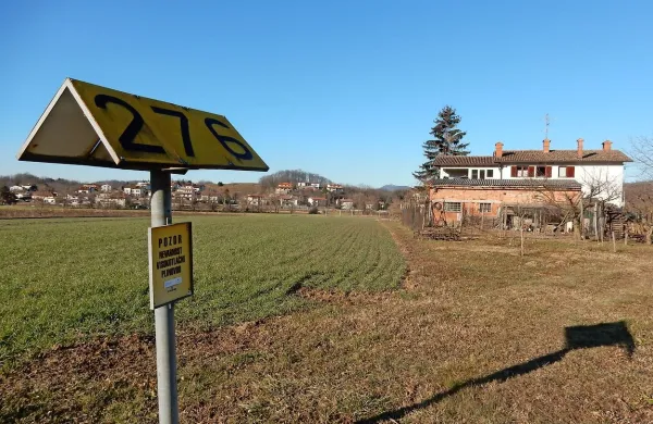 Krajani so odločeni, da bodo zaščitili svoja kmetijska zemljišča. Zahtevajo, naj traso plinovoda 
investitor premakne k hitri cesti.