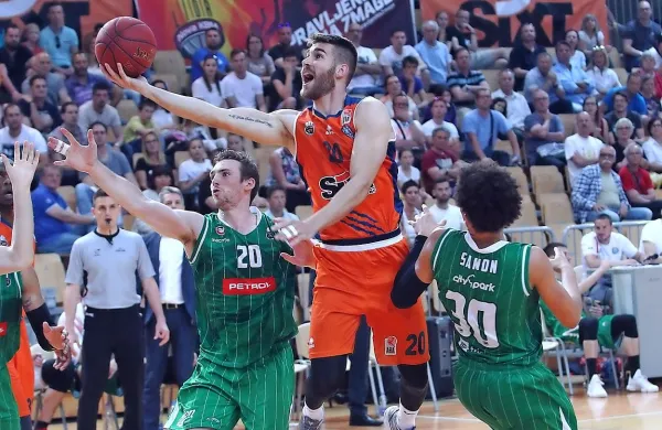 Koper bo tretji vikend v februarju gostil finale pokalnega tekmovanj, za uvod s tekmo med Primorsko in Olimpijo.