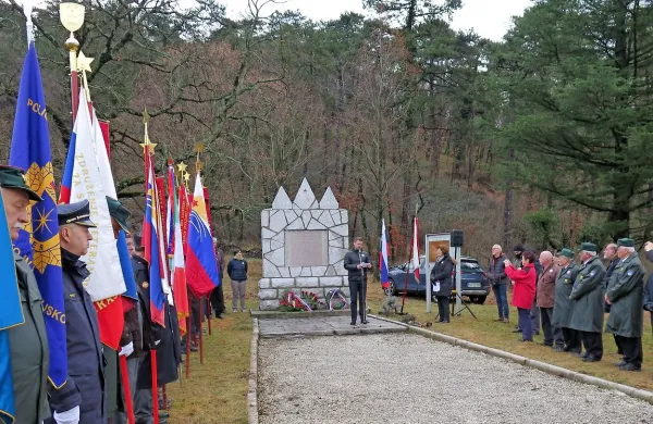 Na proslavi v Dovcah je bil slavnostni govornik Aljaž Verhovnik, 
generalni sekretar Zveze združenj borcev za vrednote NOB Slovenije. 