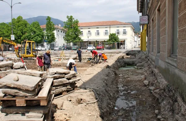 Med drugim bodo nadaljevali prenovo mestnega središča. 