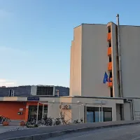 Delna prenova Študentskega doma Prisoje
