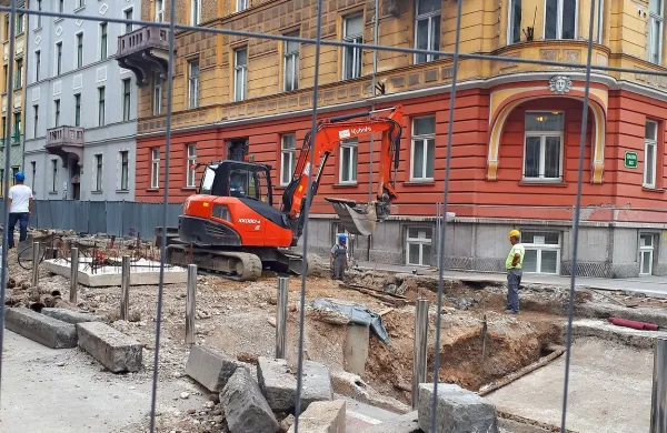 Tudi po gradbenikih delodajalci veliko povprašujejo.
