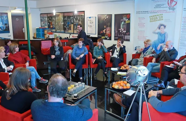  Sogovorniki so soglašali, da so štiri občine povezane v somestje, 
po katerem se vseskozi  pretaka kultura -  zato jo je smiselno tudi na 
papirjih spraviti pod eno streho.