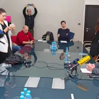 “Zame so se volitve končale decembra. Če nekdo misli drugače in 
se ne uspe ustaviti, tudi prav. Mislim pa, da ima za to majhne 
možnosti,” ocenjuje Bržan.