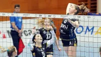 Med najboljšimi Novogoričankami v osmini finala pokala Challenge sta bili Klara Perić (5) in Mirta Velikonja Grbac (v skoku).