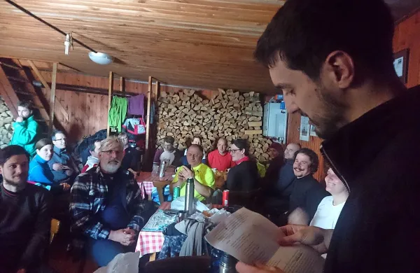 Obiskovalci so prisluhnili tudi Župančičevi pesmi Snežnik, ki jo je 
recitiral Rok Smrdelj.