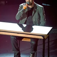 Daniele Silvestri je stroko prepričal s skladbo  Argentovivo.  