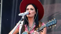 Kacey Musgraves je prejela grammyja za za najboljši album leta - 
Golden Hour. 