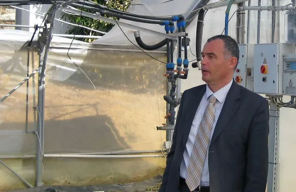 Bojana Frančeškina je poleti leta 2012 upravni odbor zadruge 
razrešil zaradi negospodarnega ravnanja. 