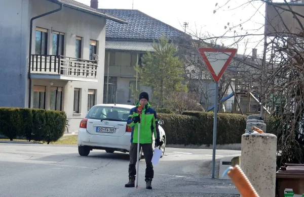 Te dni opravljajo  meritve za gradnjo južne razbremenilne ceste. 