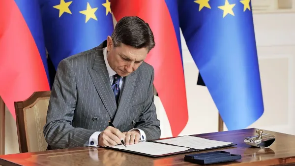 Borut Pahor izbire pri datumu niti ni imel.