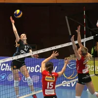 Lana Ščuka je proti Švicarkam dosegla 13 točk. 
