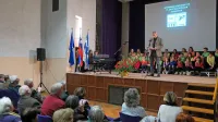 Na letošnji prireditvi je kot slavnostni govornik nastopil komenski 
župan Erik Modic.