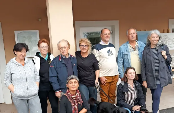 Nekateri od umetnikov so se ob izteku jesenske kolonije v Rodiku 
pomudili še za  spominsko fotografijo. 