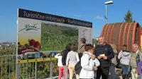 Niz turističnih prireditev v Brdih bo letos začel nov pohod med 
cvetočimi češnjami.