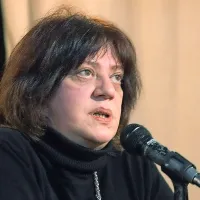 Tatjana Tolstoj je sorodnica velikega klasika in edina mednarodno slavna ruska pisateljica. 