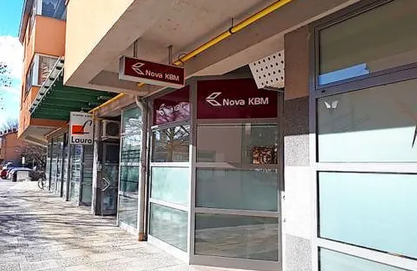 Vipavska banka se je “skrčila”. 