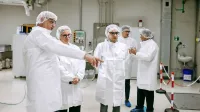 Avstrijska veleposlanica  Sigrid Berka se je  seznanila z inovativnimi 
praksami podjetja in razvojem tehnologij za proizvodnjo bioloških 
zdravil.