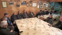 Na posvetu  je pomočnik poveljnika kozinske Policije Iztok Cah 
opozoril, naj občani najprej  sami poskrbijo za svojo varnost in za 
svojo imovino. Vendar naj tudi na 113 prijavijo vsakršno srečanje 
in informacijo o prebežnikih.     