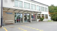 V bistriškem zdravstvenem domu se že leta borijo s pomanjkanjem  
zdravnikov na urgenci.  Zato vključijo družinske zdravnike, kar  
razburja njihove  paciente v ambulantah.   



