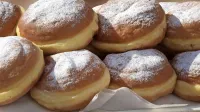 Pust je čas za krofe.