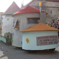Domači navdušili z izvirnostjo
