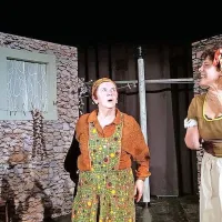 Kraške intrige na odru