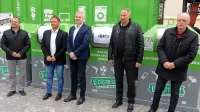 Uroš Brežan, Valter Mlekuž, Emil Šehić, Marko Matajurc in Berti 
Rutar (z leve) na predstavitvi zbiralnikov.   