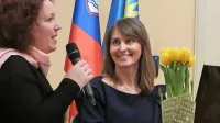 Miljana Cunta (desno) je svojo tretjo pesniško zbirko predstavila v pogovoru s Sabino Volk Simčič.  

