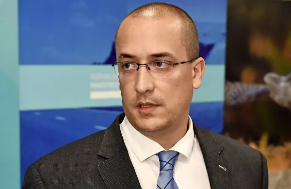 Jure Leben, ki je moral zapustiti položaj okoljskega ministra, se 
vrača v staro službo.