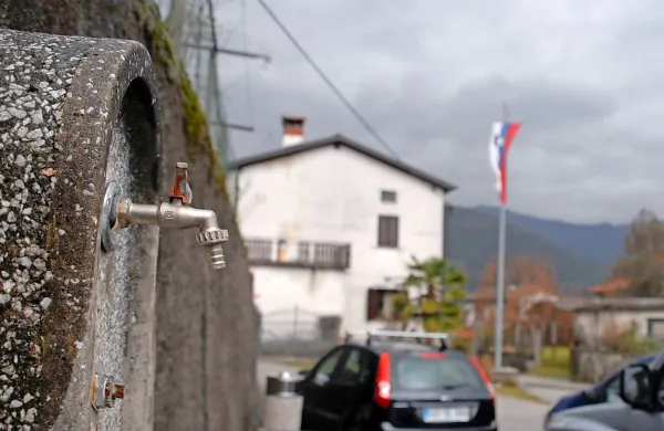 Cene oskrbe z vodo ostajajo “vroča tema” v mestni občini.