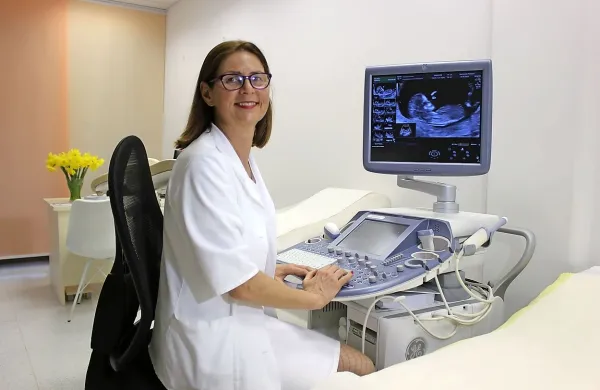 V Centru za nosečnice, ki je namenjen nosečnicam iz širše regije, 
bo delovala ekipa strokovnjakom pod vodstvom dr. Nataše Tul 
Mandić. 