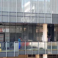 Delavci se te dni ukvarjajo tudi z generalnim čiščenjem objekta 
Zeleni park 2, ki je več kot osem let sameval. 