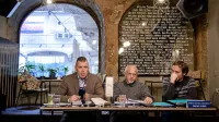 Damjan Volf (z leve), Peter Majcen in Goran Lukić opozarjajo na 
težave pri poklicnem zavarovanju. 