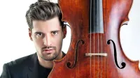 Luka Šulić  bo 5. junija v tržaškem gledališču Giuseppe Verdi kot 
prvi v zgodovini v celoti odigral na violončelo Vivaldijeve Štiri 
letne čase.