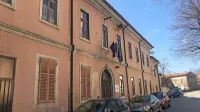 V prostorih nad krajevno knjižnico bi občina  skupaj z zasebnim 
investitorjem uredila vrtec. 