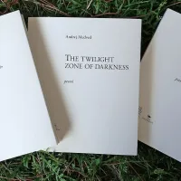  Medvedove nove zbirke s poezijo o smrti, ljubezni ... 