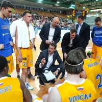 V Skopje z gladkih 2:0