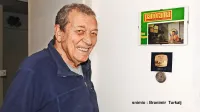 Konec lanskega leta je Giorgia Visintina v Ljubljani obiskal priznani 
hrvaški fotograf Branimir Turkalj, ki ga je v svoj objektiv ujel 
skupaj s fotografijo (na steni), ki jo je pred 40 leti kot mlad 
fotoreporter posnel za revijo Panorama.