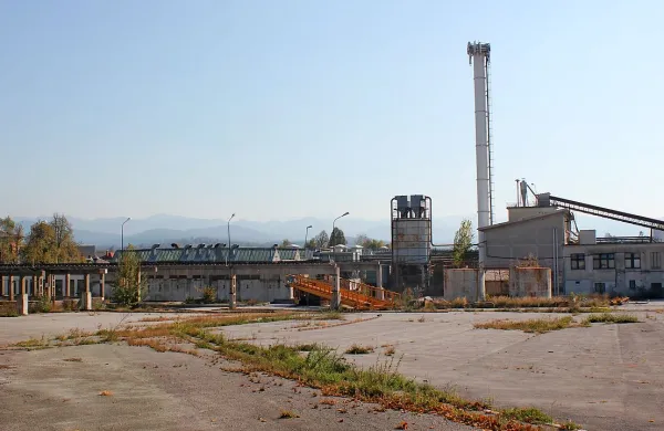 Na območju Javorjevega kompleksa v Pivki, ki zdaj ni pozidan, bo  verjetno zrasla kakšna nova 
trgovina, medtem ko bo preostali del ostal industrijski.